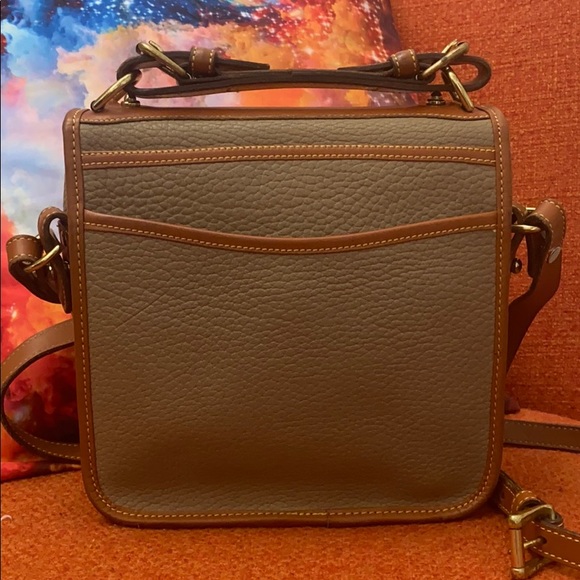 Vintage Dooney and Bourke Crossbody Small Carrier - Picture 2 of 10